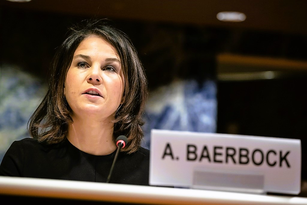 Annalena Baerbock: Flammender Appell an Putin! Sie warnt Russland vor Bruch des Atomabkommens!