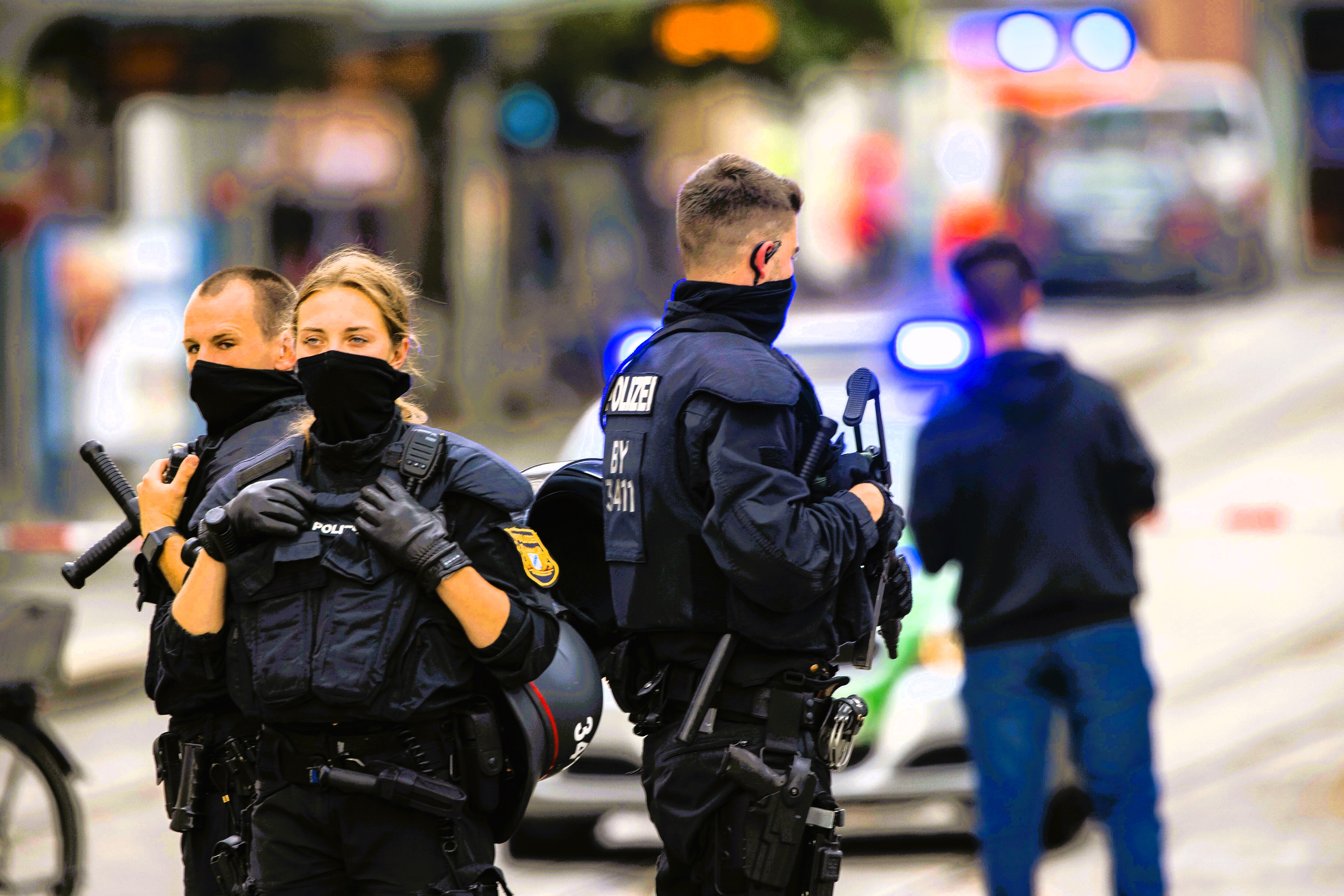 Deutscher Polizist vergewaltigt Kollegin - sein Urteil ist ein Skandal!